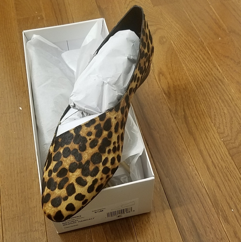 1. State brand new leopard flats, sz 8.5